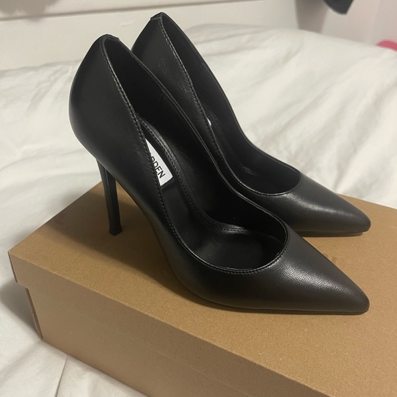 steve madden heels - Picture 2 of 4